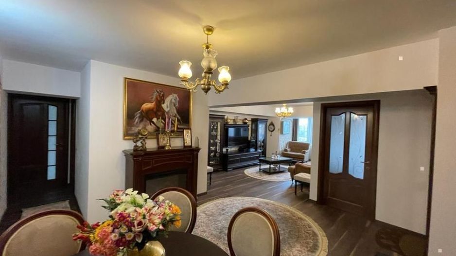 Unirii - P-ta ALBA IULIA, apartament 3 camere decomandate, etaj 5 - Poză 2