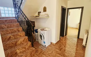 Casă 5 camere + teren generos 1700 mp – Ariceștii Rahtivani - Poză 18