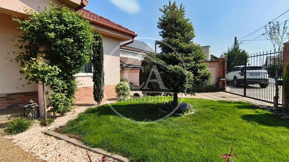 Casa de inchiriat cu 4 camere si piscina in Santandrei, Bihor - Poză 1