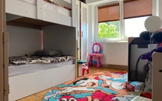 Compartimentare decomandata! Vanzare apartament cu 3 camere-Micro 11 - Poză 6