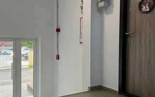 Parter inalt, loc de parcare subteran, mobilat modern, zona Soarelui - Poză 15