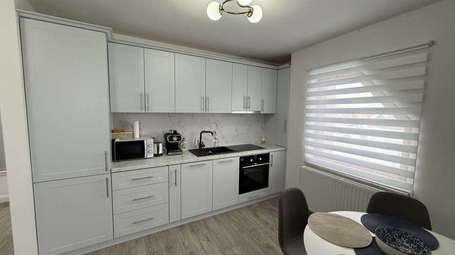 Apartament 3 camere | Zona centrala Radauti | Decomandat - Poză 1