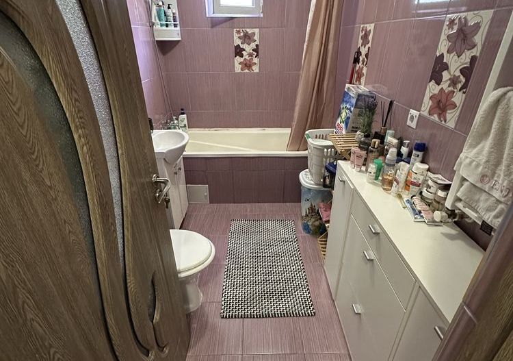 Apartament luminos, 3 camere,  Bld. Brancoveanu, zona Aurel Persu. - Poză 8