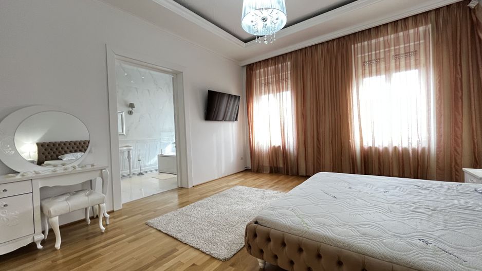Apartament 3 camere, elegant si spațios, lângă parc, zona Centrala - Poză 10