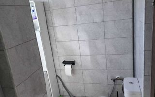 Vă oferim spre vânzare un apartament cu 3 camere în Florești. - Poză 8