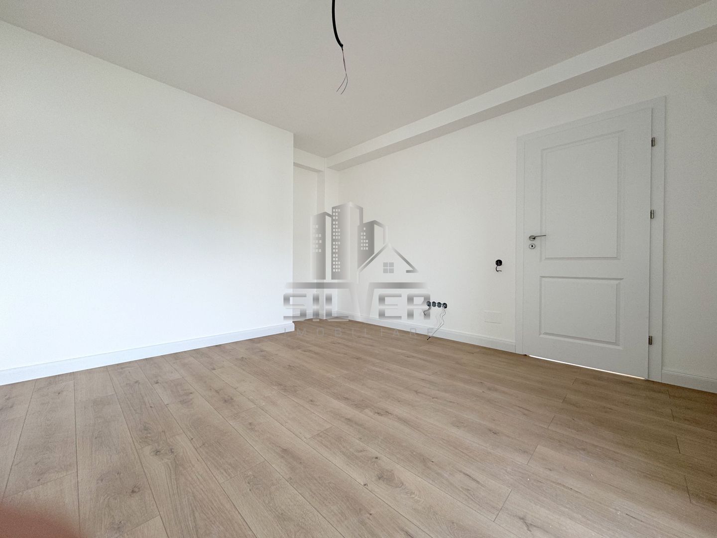 Apartament FINISAT/terasa de 46 mp+boxa 5mp/ zona Terra. - Poză 9