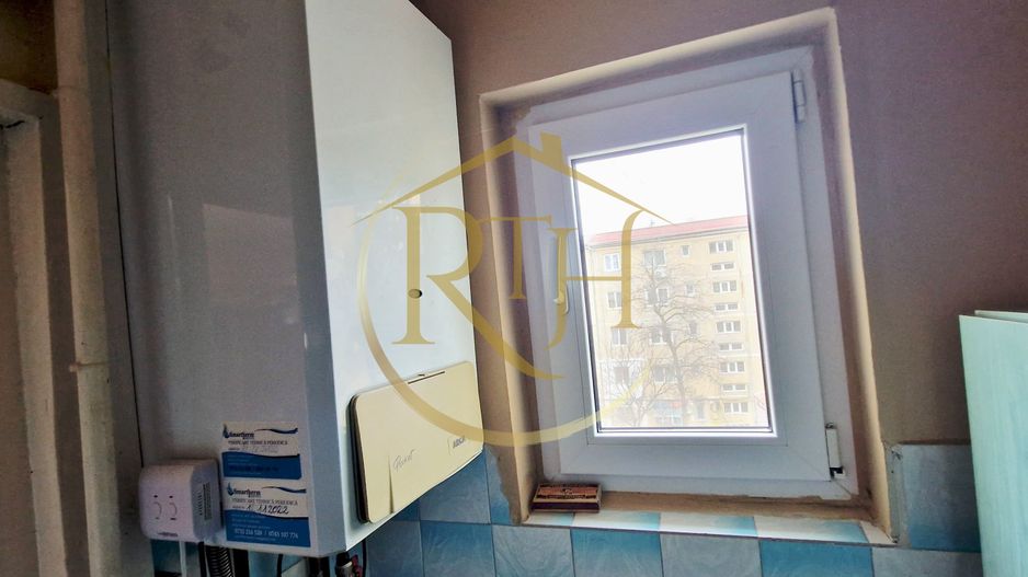 Inchiriez apartament cu 2 camere,clima centrala, zona Calea Sagului/ 300 euro. - Poză 16