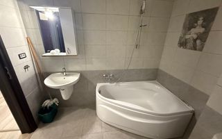 Garsonieră dublă 39mp- living + dormitor + balcon mare - Etaj 1 - Poză 7