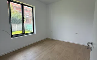Duplex Mosnita Noua-finisat, curte amenajata - Poză 12