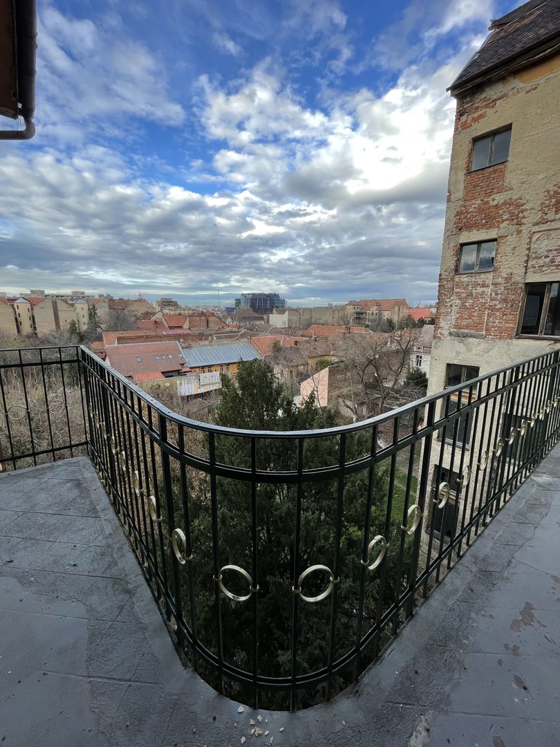 Apartament 5 camere , cladire istorica , renovat complet. - Poză 16