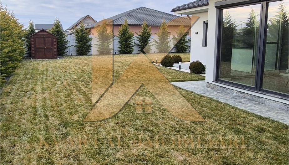 Casă de lux în localitatea Zimandcuz ! - Poză 1