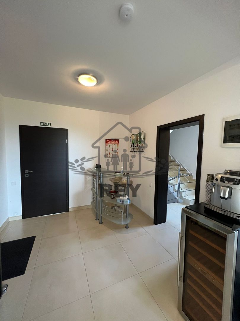 Casă de vacanța / Vilă în Păltiniș cu piscina acoperită și încălzită - Poză 16