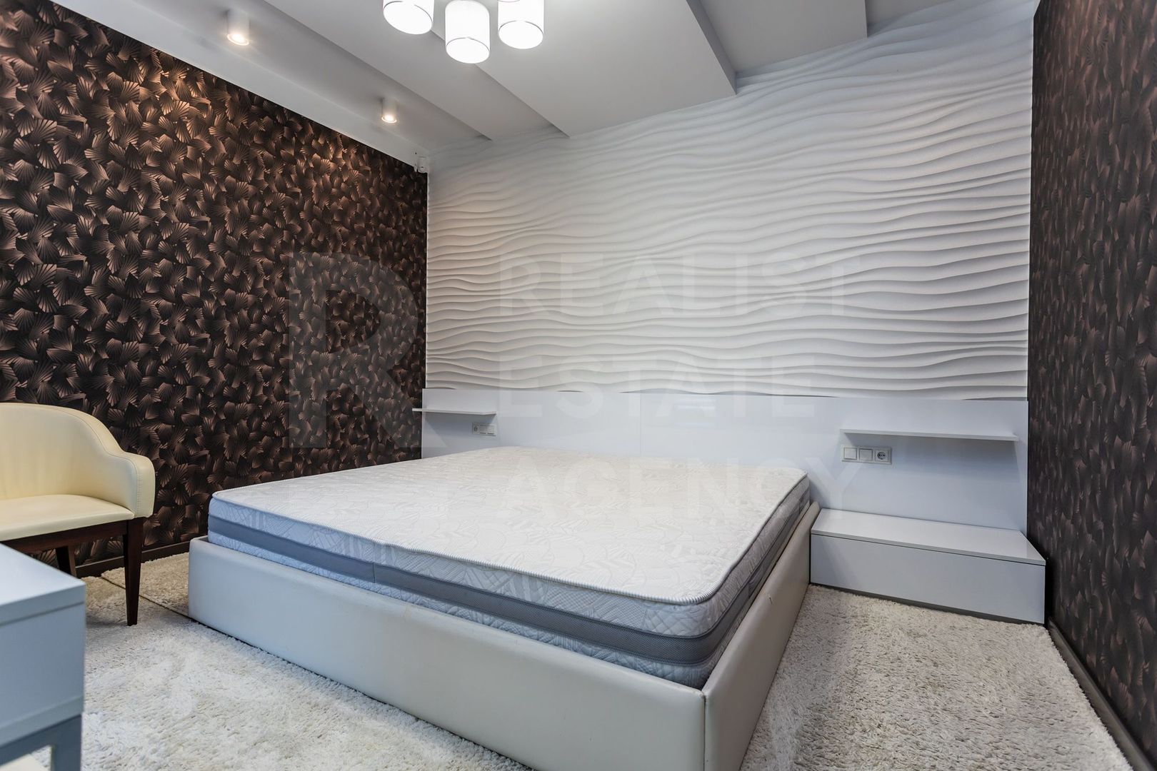 Vânzare, casă, 3 nivele, 4 camere, strada Schinoasa, com. Bacioi - Poză 16