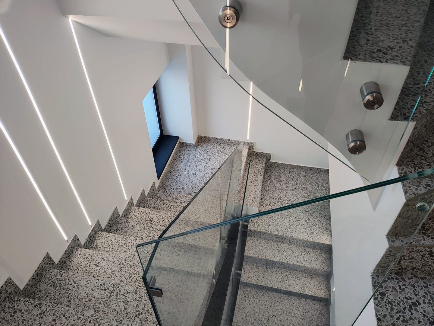 Spaţiu comercial / Nerva Traian / Timpuri Noi / Mall Vitan - Poză 13