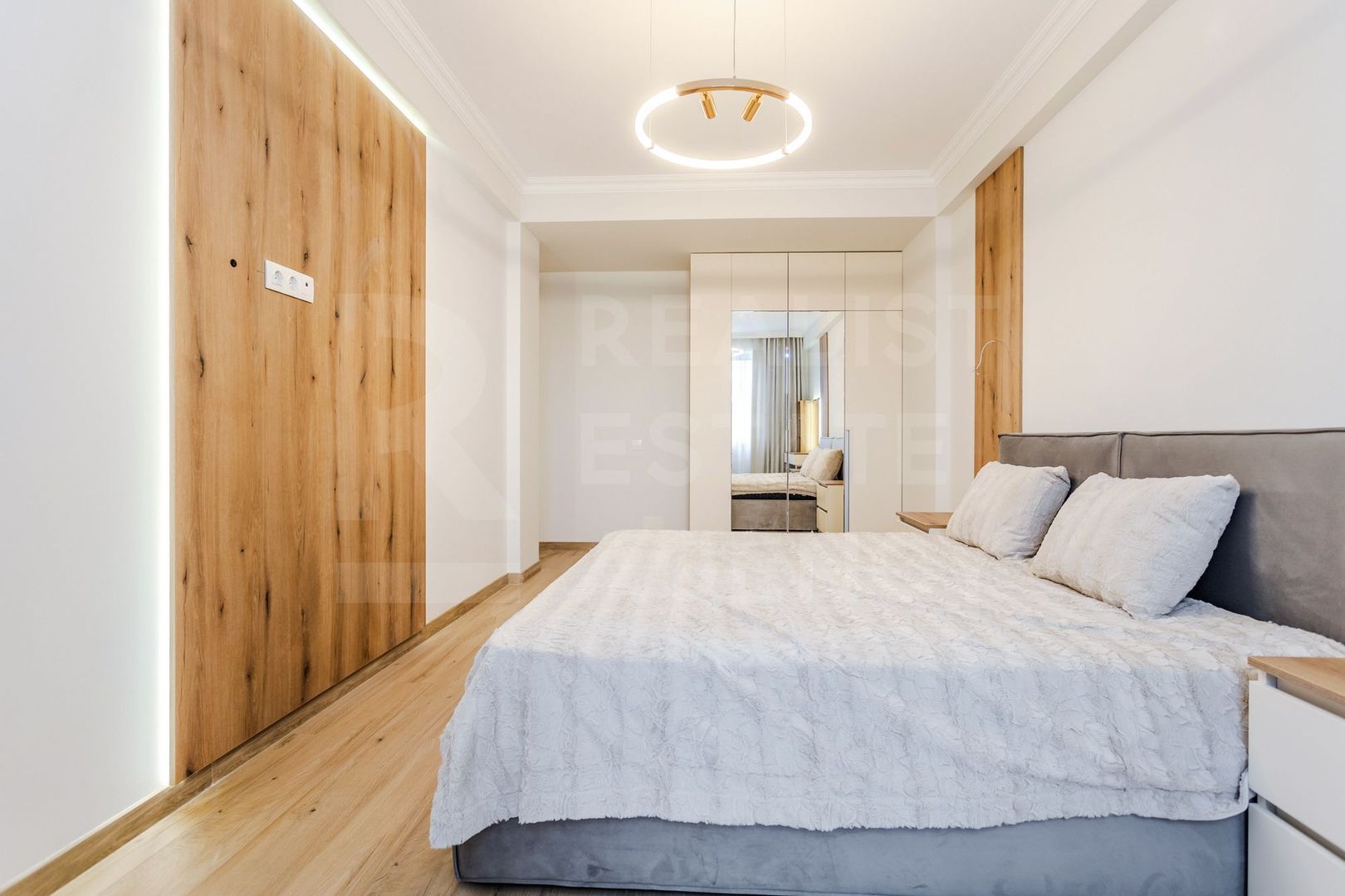 Chirie, apartament, 3 camere, stada Ion Nistor, Centru - Poză 8