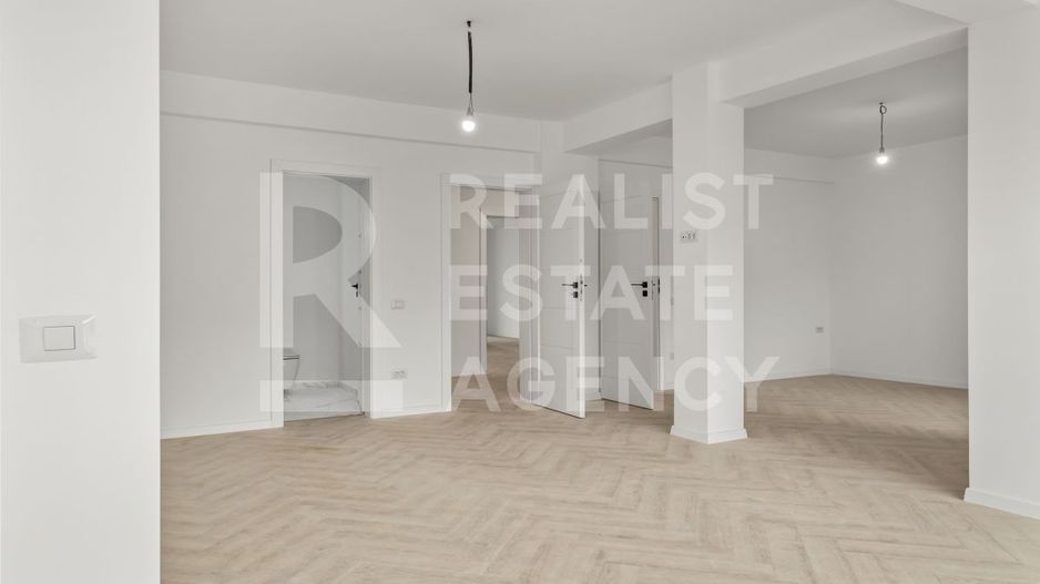 Casă nouă, spațioasă și elegantă, 7 camere, Lângă Pădurea Crețuleasca - Poză 25