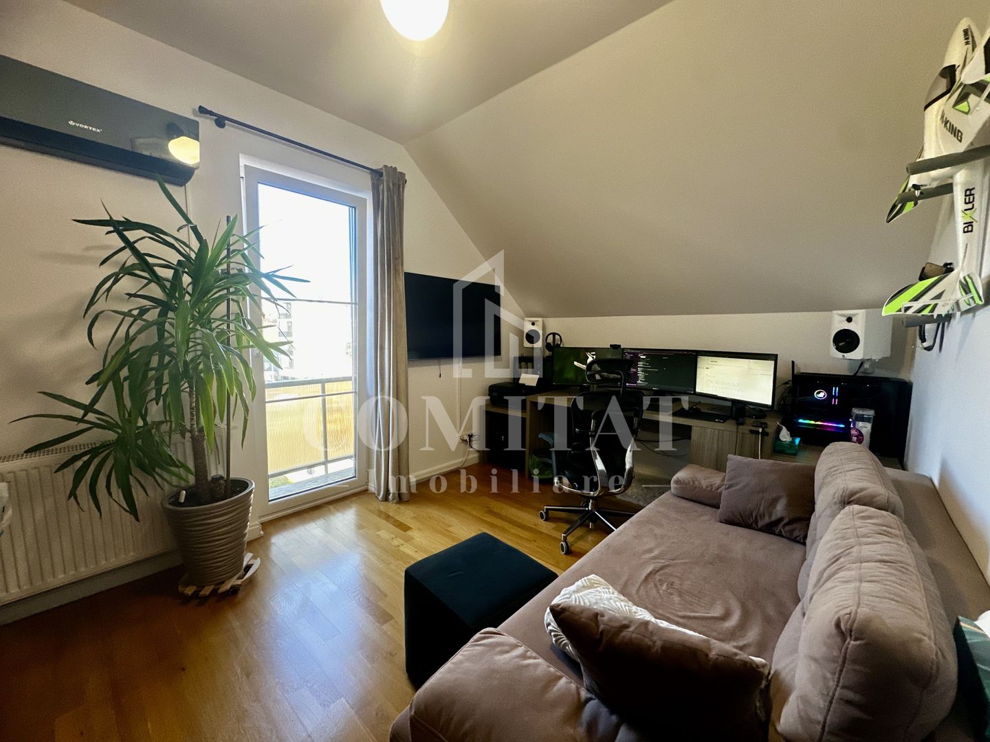 Penthouse cu scara interioară | Parcare și Boxă | Valea Chintaului - Poză 11