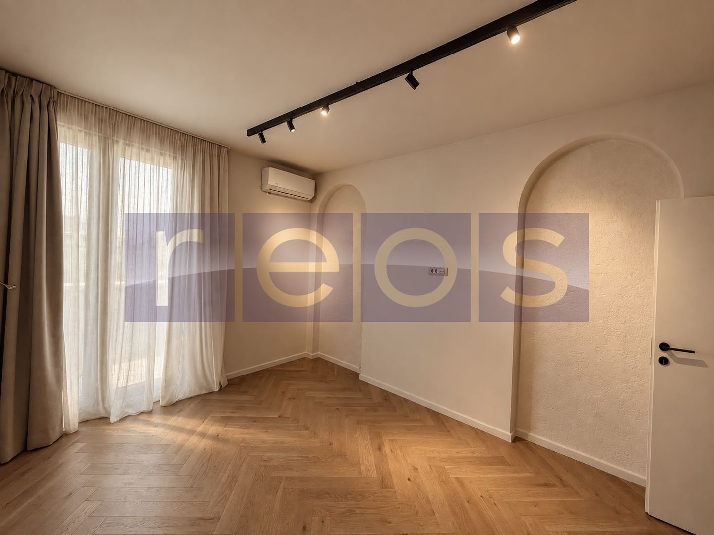Apartament cu 4 camere Bd. Unirii | loc parcare inclus | vedere C. Poporului - Poză 12