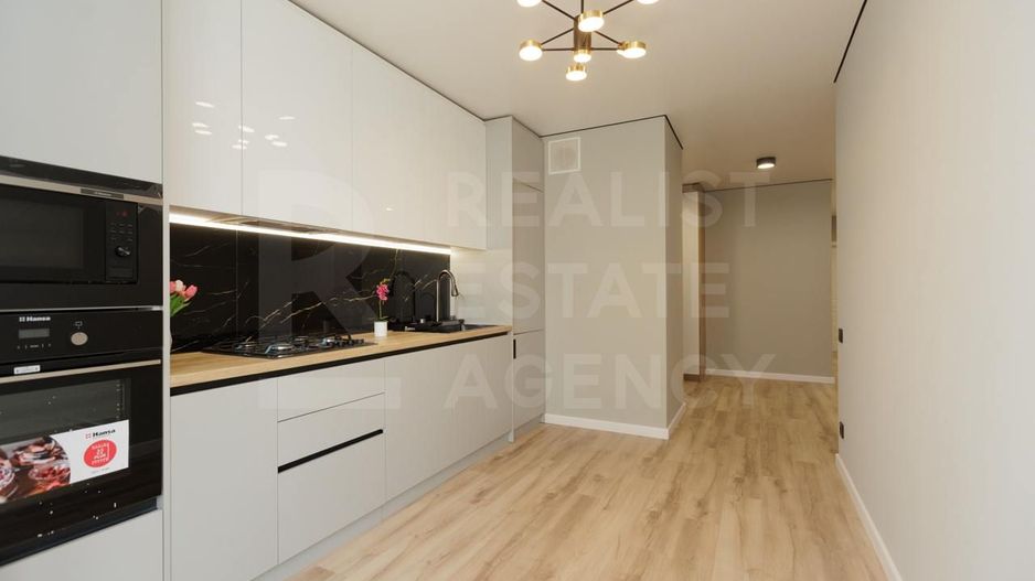 Vânzare, apartament, 2 camere +living, bul. Mircea cel Bătrân, Ciocana - Poză 7