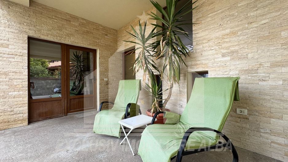 Casa individuala | Pensiune | 560 mp | 1450 mp teren | Cetate - Poză 13