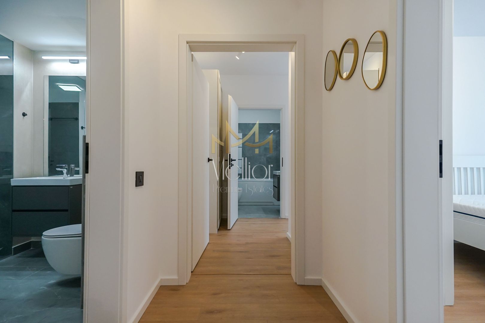 Apartament 3 camere, 2 bai, lux, garaj, complex Liberty! - Poză 23