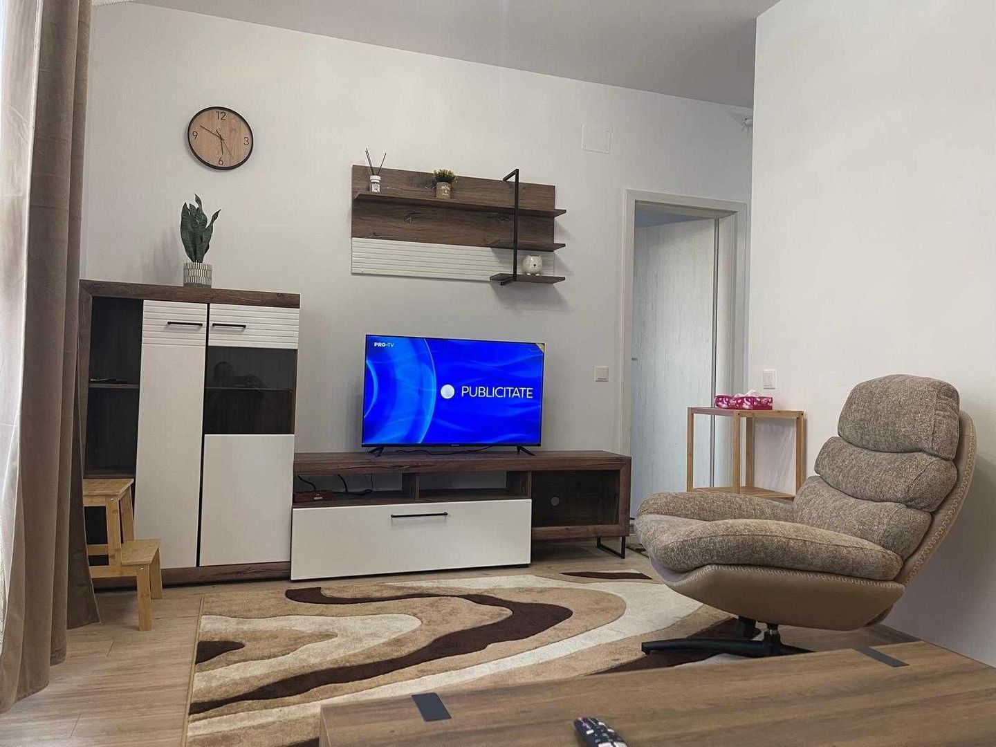 Studio spațios cu garaj inclus | Lacul Morii | Mobilat & utilat complet - Poză 1