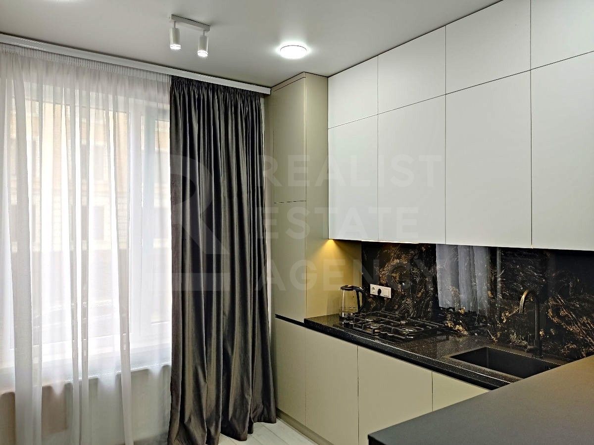 Chirie, apartament, 1 cameră, str. Liviu Deleanu, Buiucani - Poză 1