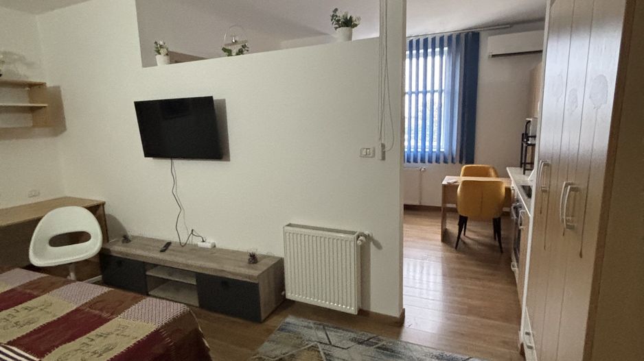 Apartament 1 cameră generos zona Complex - Poză 14