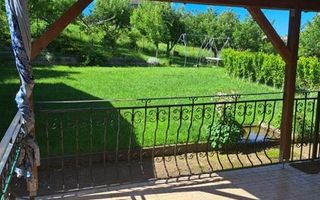 Casă de vânzare, teren 1040 mp - Poză 14