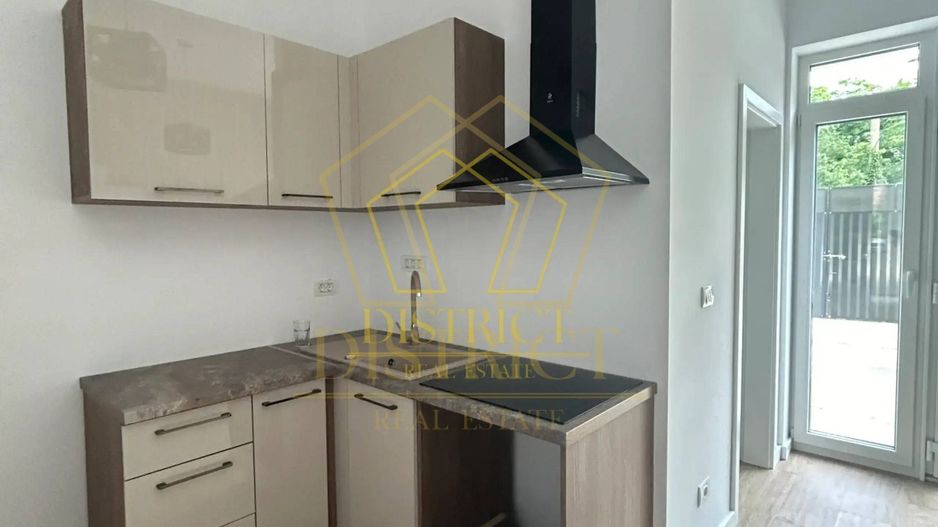 Triplex spatios cu 3 camere I Circumvalatiunii - Poză 2