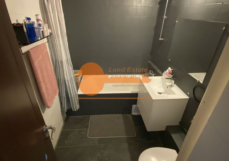 3 camere Gorjului-Moinesti ( 350 m metrou ) - Poză 9