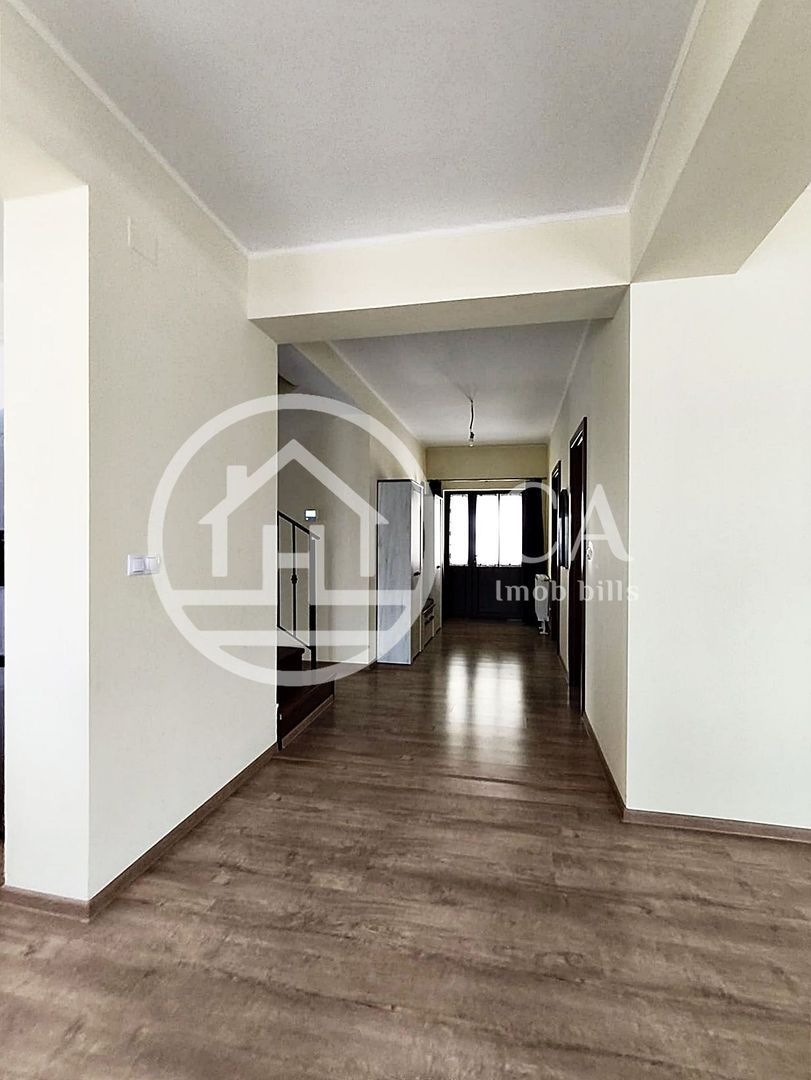 Casă de vânzare cu 4 camere în Cihei, Bihor - Poză 7