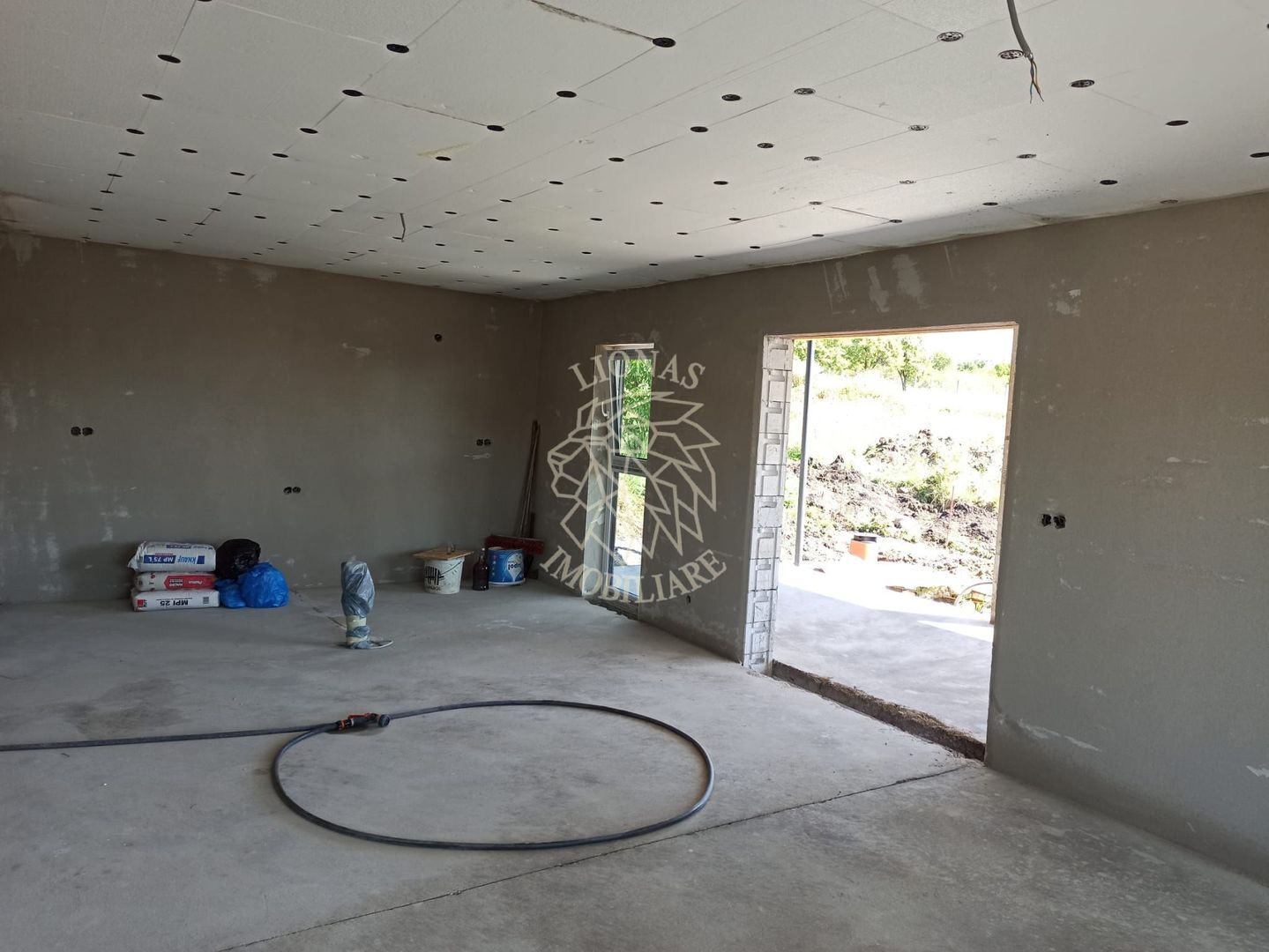 Casa 4 camere 116.5 mp+terasa 27 mp-teren 500 mp-Zona La Soare - Poză 4