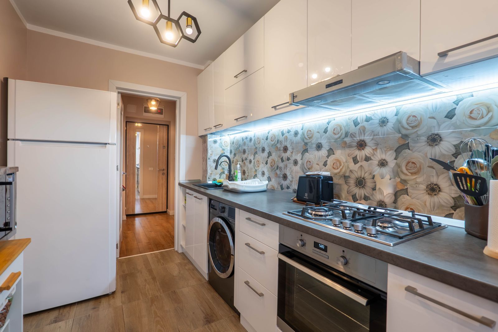 Apartament 2 camere, RENOVAT COMPLET în 2022, Piața Muncii - Poză 6