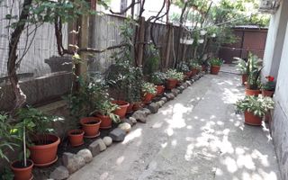 Casă individala cu etaj, având 2 apartamente separate în Timișoara - Poză 3