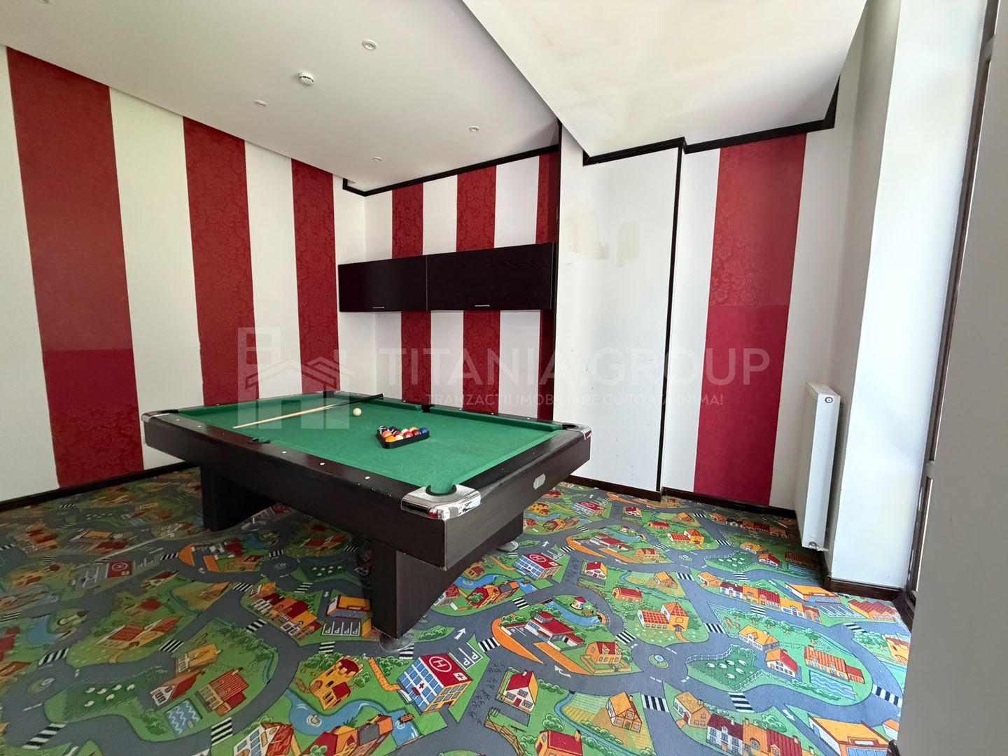 Hotel 4 stele, complet echipat, 85 camere, teren 5000 mp - Predeal - Poză 7