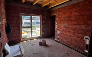 Casa Finisata 4 camere 107 mp-terasa-teren 388 mp-Aerodrom - Poză 3