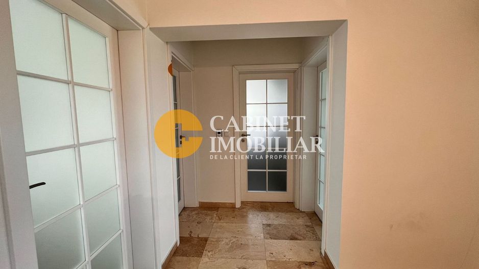 Casa PREMIUM 4 camere 2 bai - Garaj - MOBILATA complet - Poză 16