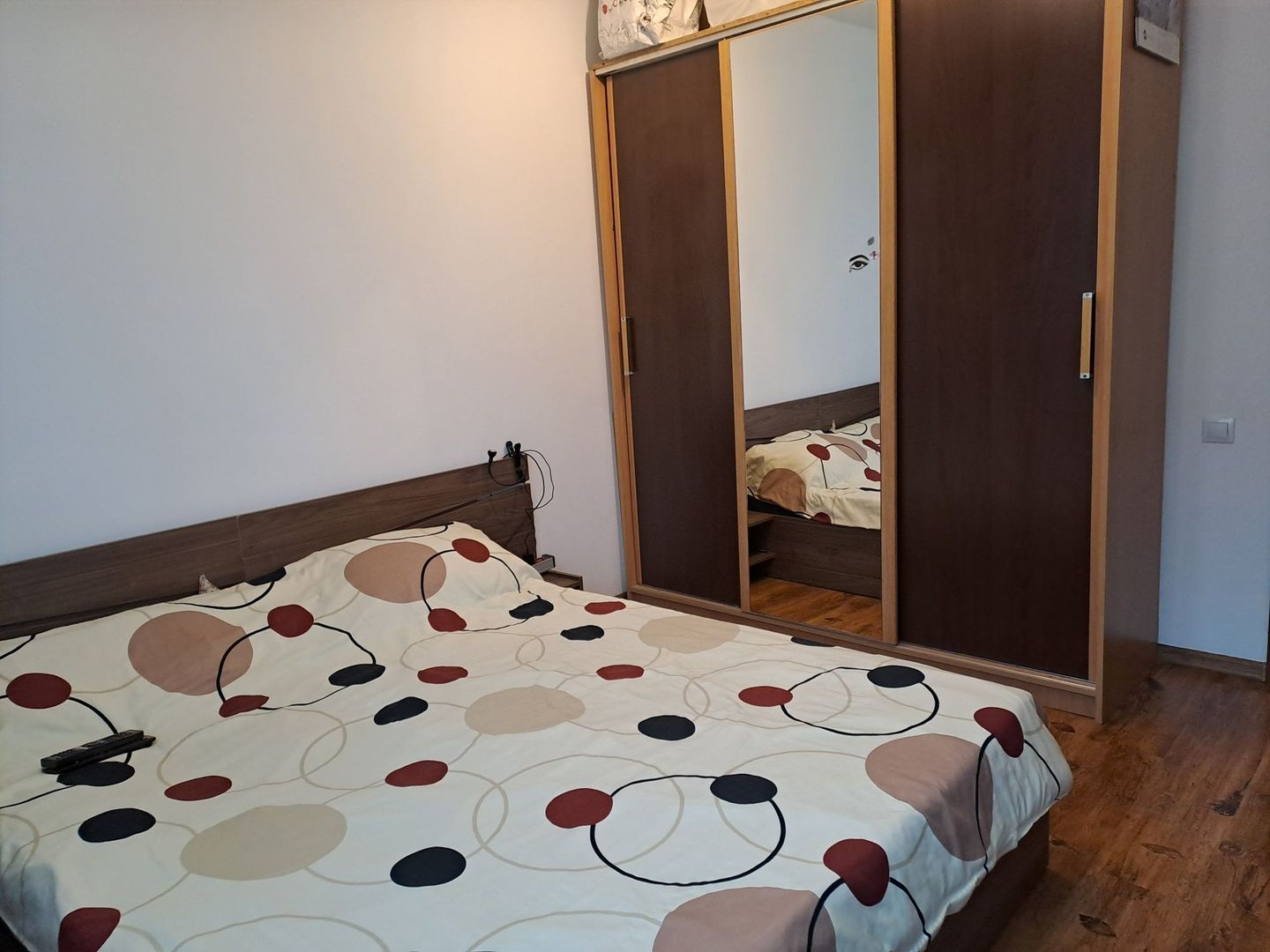 APARTAMENT PARTIAL MOBILAT ZONA VIILOR - Poză 3