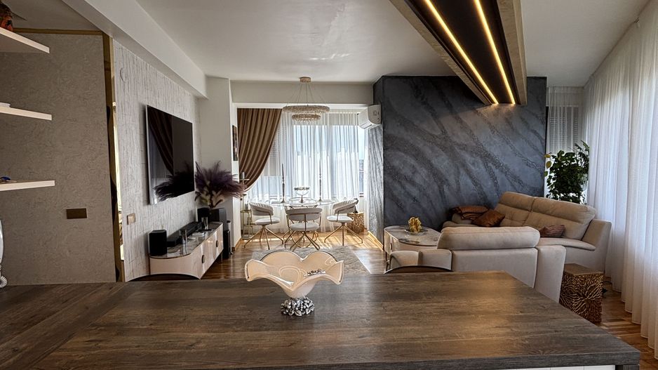 Apartament spectaculos 120 mp | Panorama către oraș | 2 Locuri Parcare - Poză 16