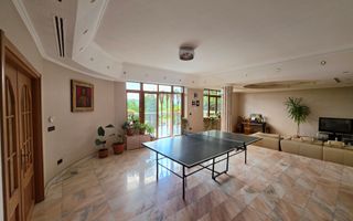 Casă Vilă cu 9 camere și piscină încălzită în localitatea Cornu - Poză 4