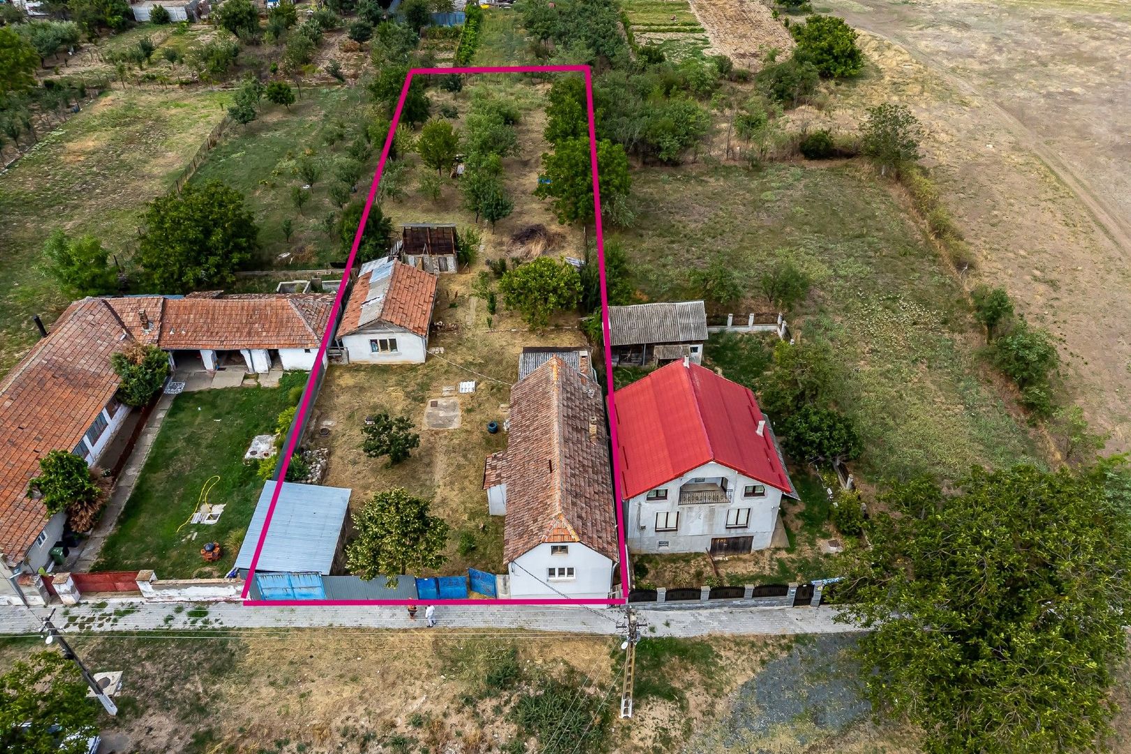 REZERVAT Casa din caramida cu teren generos in Felnac - Poză 1