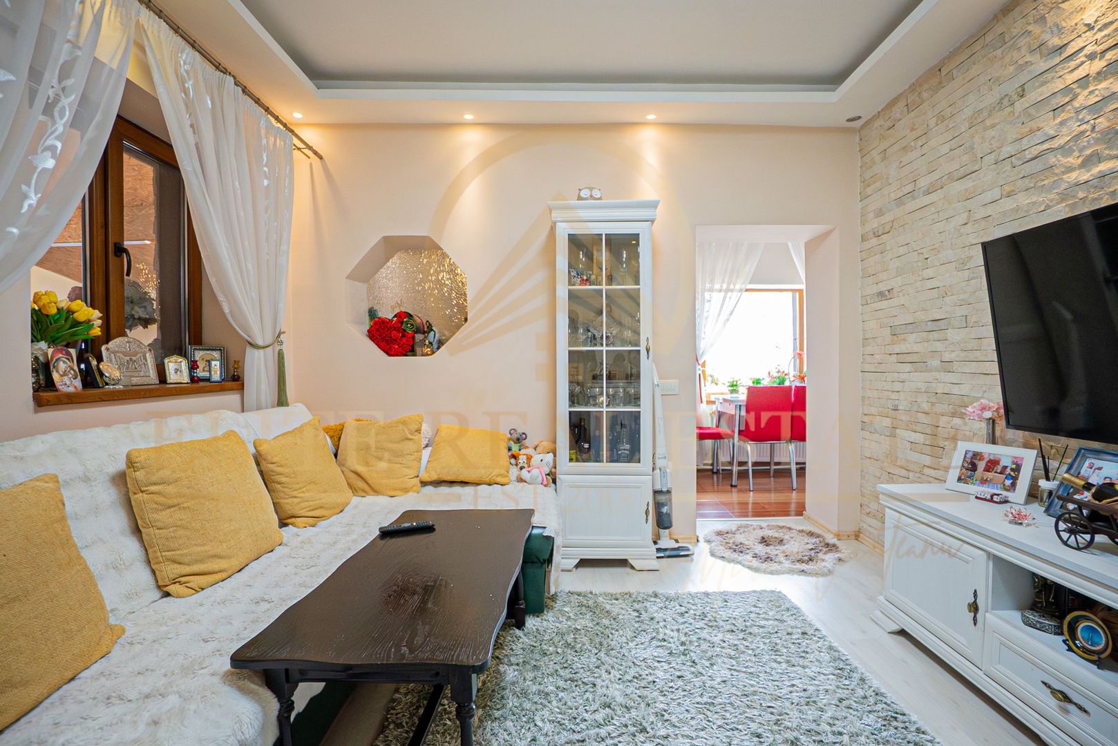 Casă cochetă în zona Anda |  Liniște, confort și intimitate - Poză 2