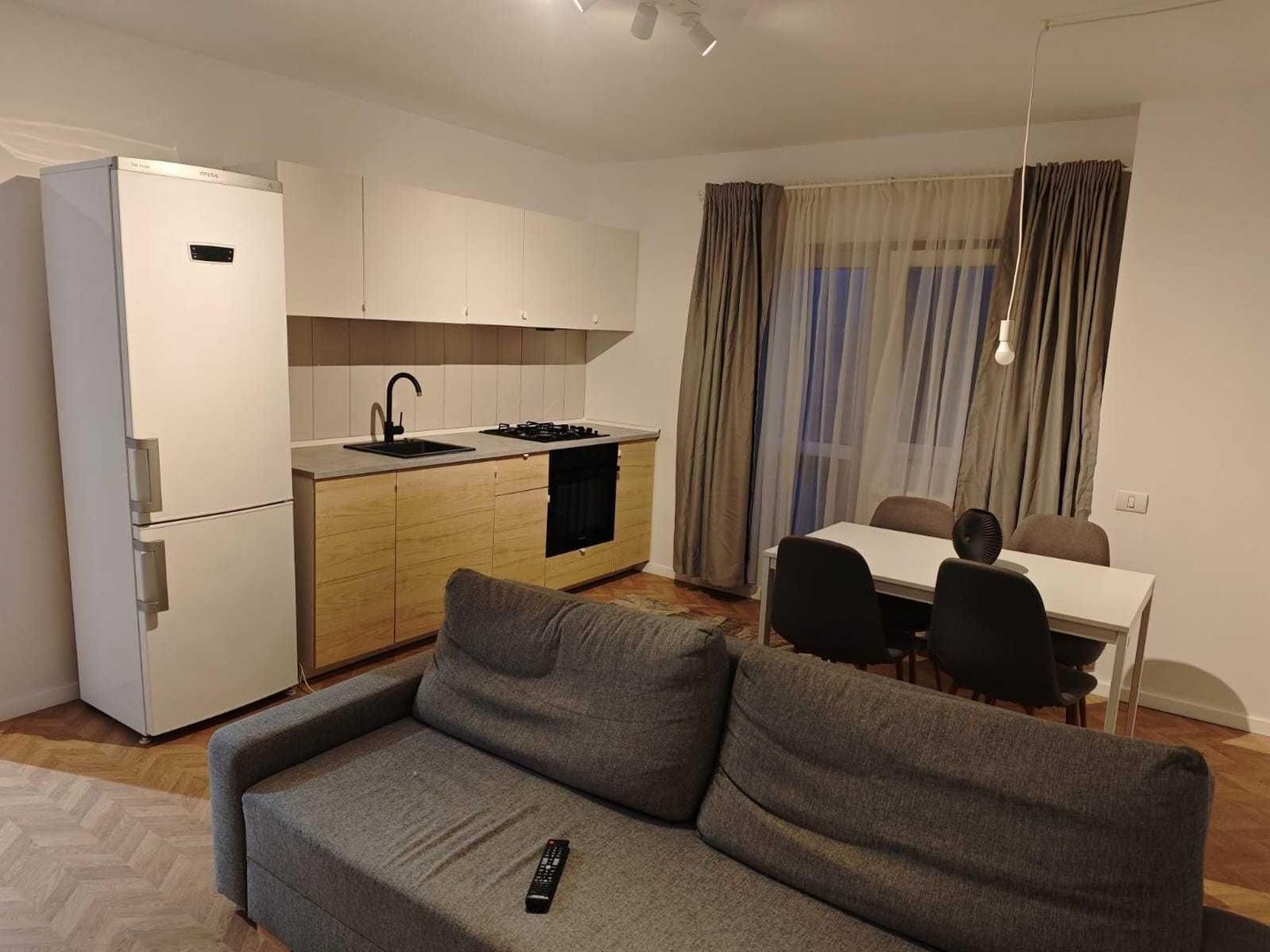 AP. 3 CAMERE - BRANCOVEANU, PRIMA INCHIRIERE, MOBILAT MODERN, METROU - Poză 2