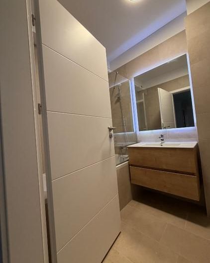 Inchiriere Apartament 3 camere - zona Piata Sudului - Poză 11