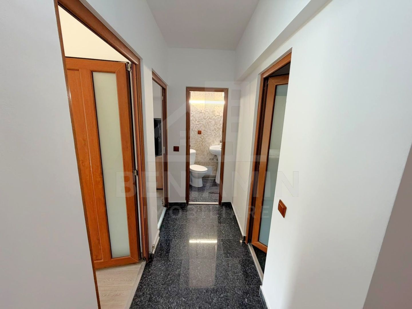 3 Decomandate- 91mp- Etaj 1- Centrala- 2 Bai- Terasa- AFI Mall - Poză 9