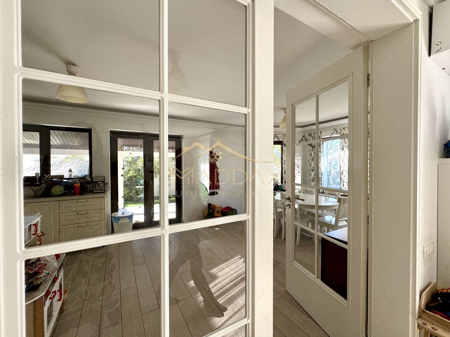 Vila cu 5 camere *420mpc* // 800mp teren // Corbeanca - Tamasi - Poză 13