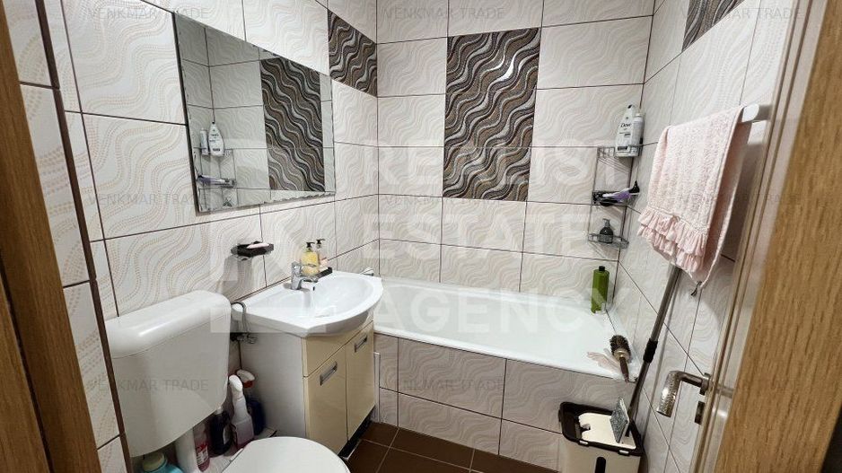 Vânzare, apartament cu 2 camere în zona Drumul Taberei - Poză 11