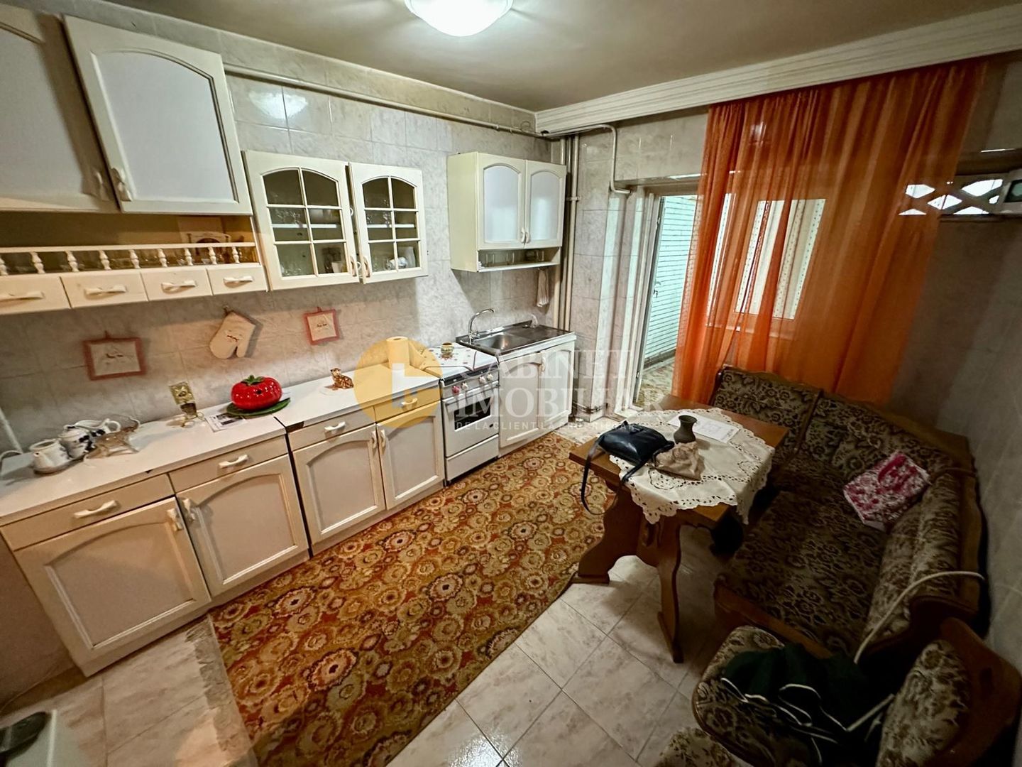 3 Camere Decomandat - Bloc din 1990 - Etaj 1 - Zona Alexandru - Poză 3