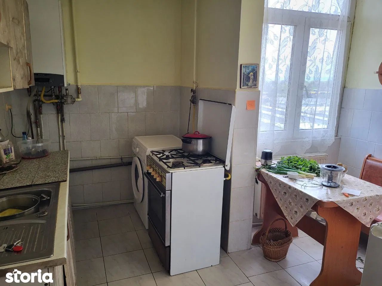 Ag. EUROPA vinde ap. cu 2 cam. ultracentral, la etajul 10. - Poză 1